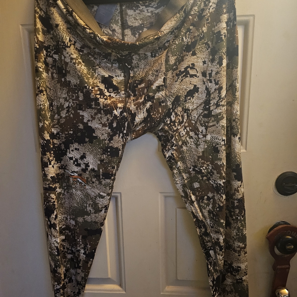 Sitka Core Merino 120 Bottom